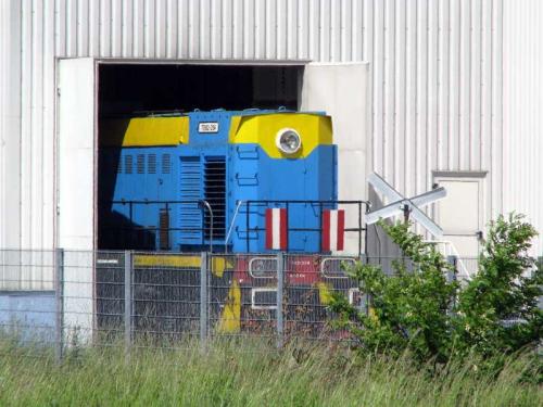 TEM2-294 wyjeżdża z Siemensa