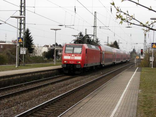 Ekspress a w prawym rogu ICEk